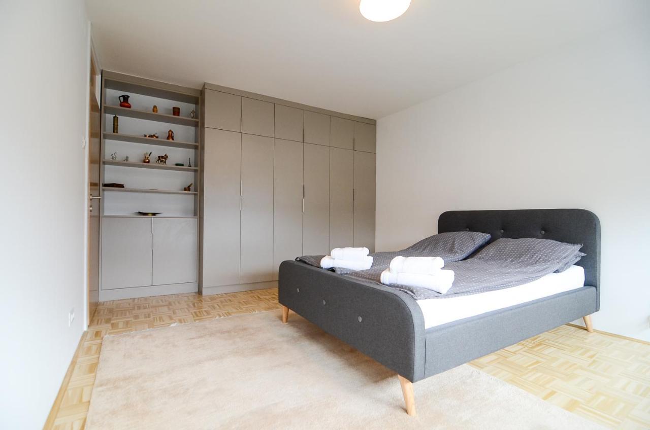 Sunset Square Apartment SJJ Buitenkant foto